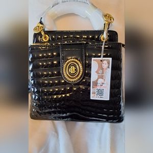 NWT!! TRENDY PATENT LEATHER SATCHEL